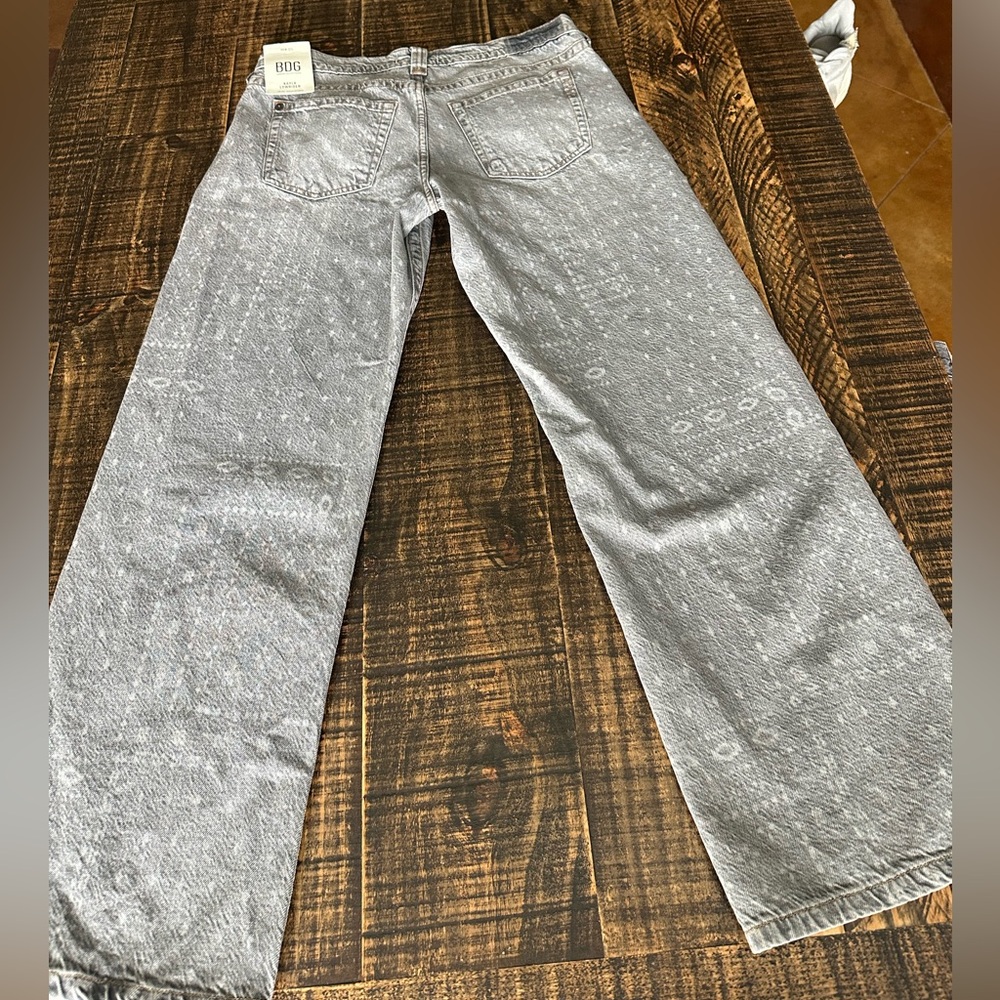 BDG by Urban Outfitters Kayla Lowrise jeans size 30 NWT